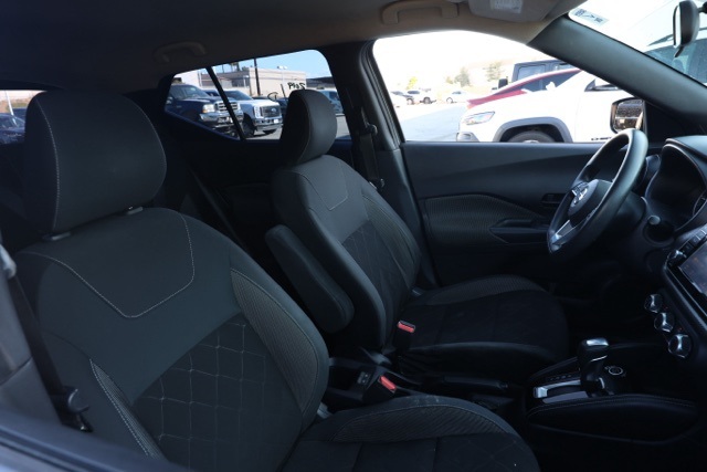 2019 Nissan Kicks S photo 19