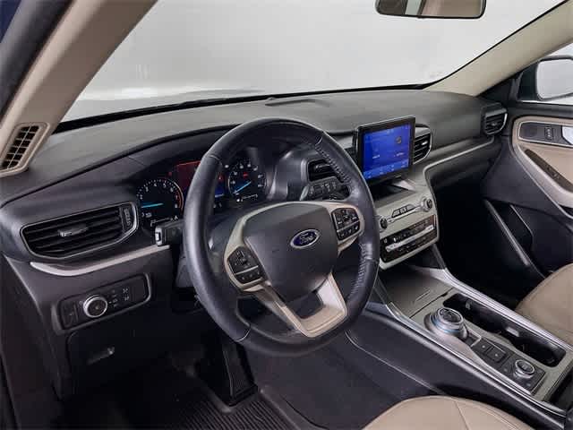 2021 Ford Explorer XLT photo 11