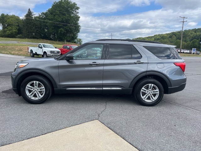 2022 Ford Explorer XLT photo 7