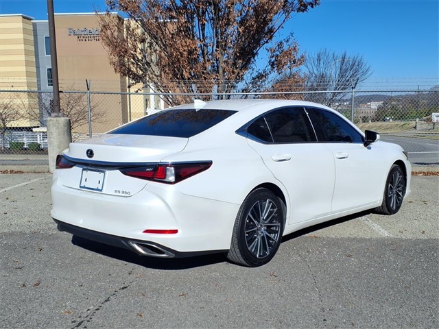 2023 Lexus ES 350 photo 3