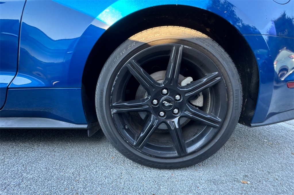 2018 Ford Mustang EcoBoost photo 5