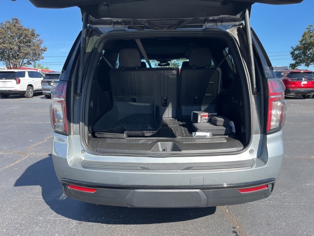 2024 Chevrolet Suburban RST photo 32