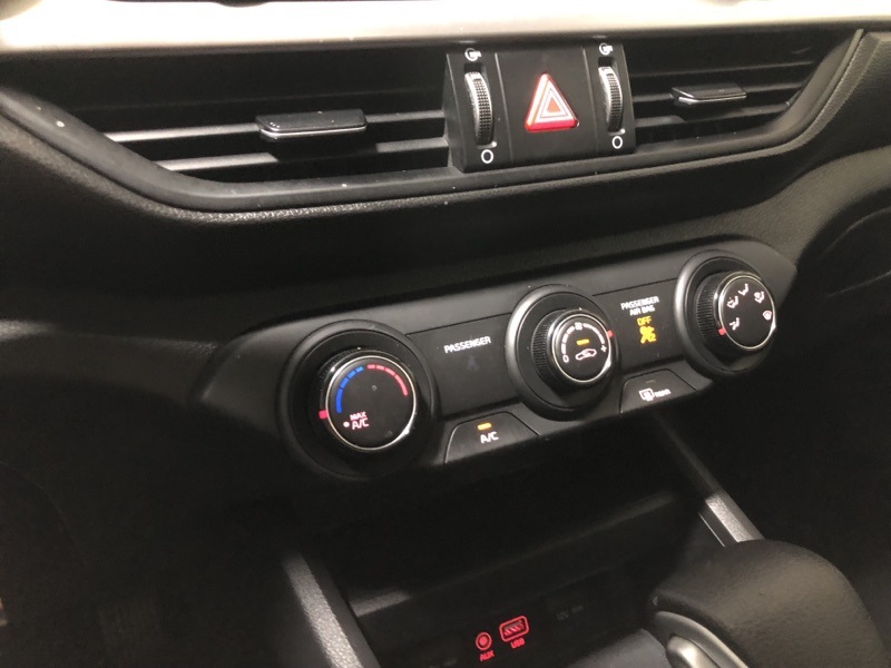 2020 Kia Forte LXS photo 26