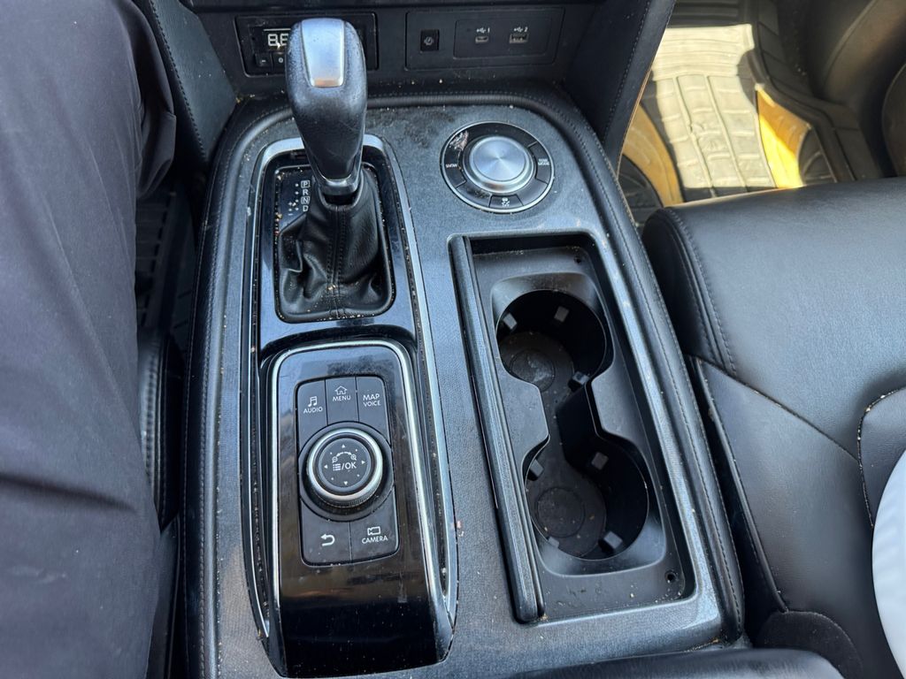 2021 Nissan Armada SV photo 20