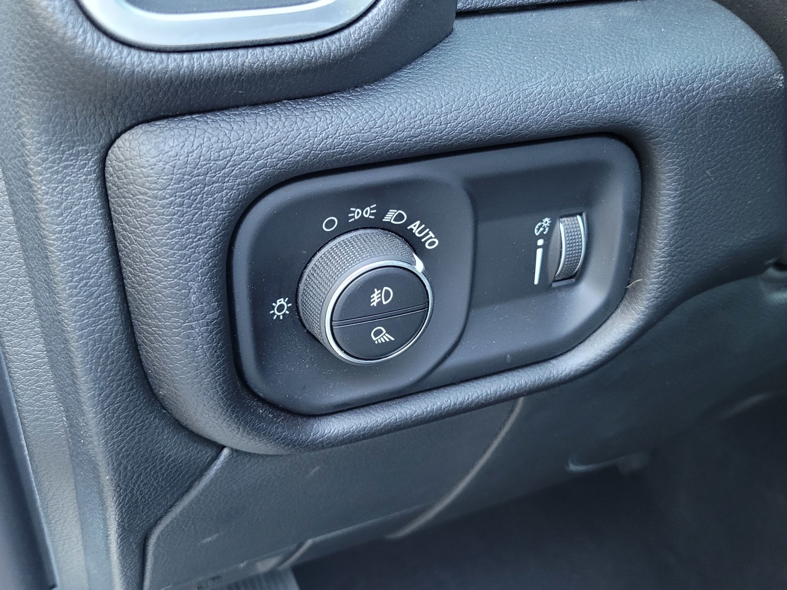2024 Ram 2500 Big Horn photo 18