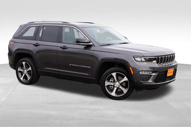 2023 Jeep Grand Cherokee 4xe photo 2