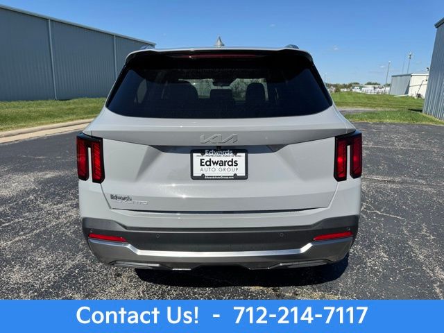 2025 Kia Sorento S photo 4