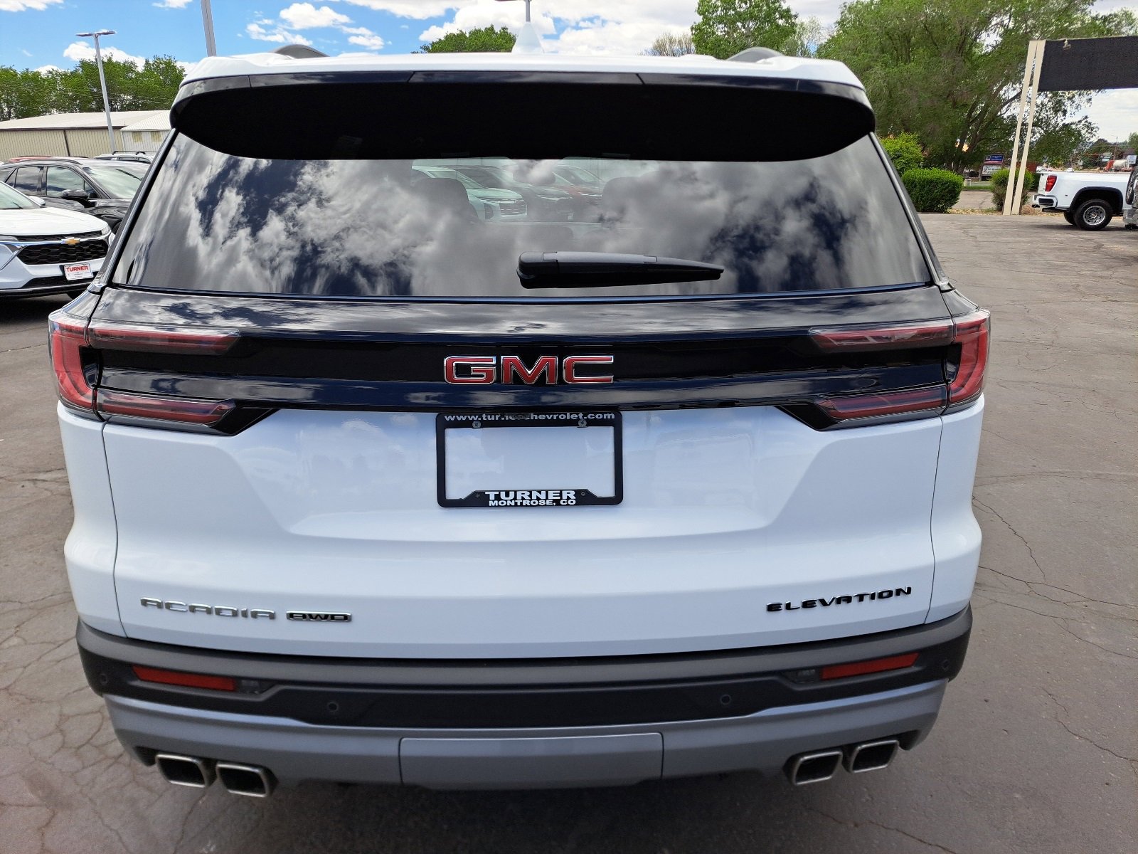 2025 Gmc Acadia Elevation photo 3
