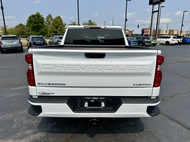 2022 Chevrolet Silverado 1500 Custom photo 4