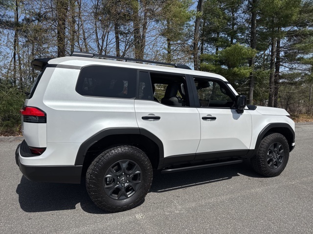 2024 Lexus GX 550 Overtrail photo 3