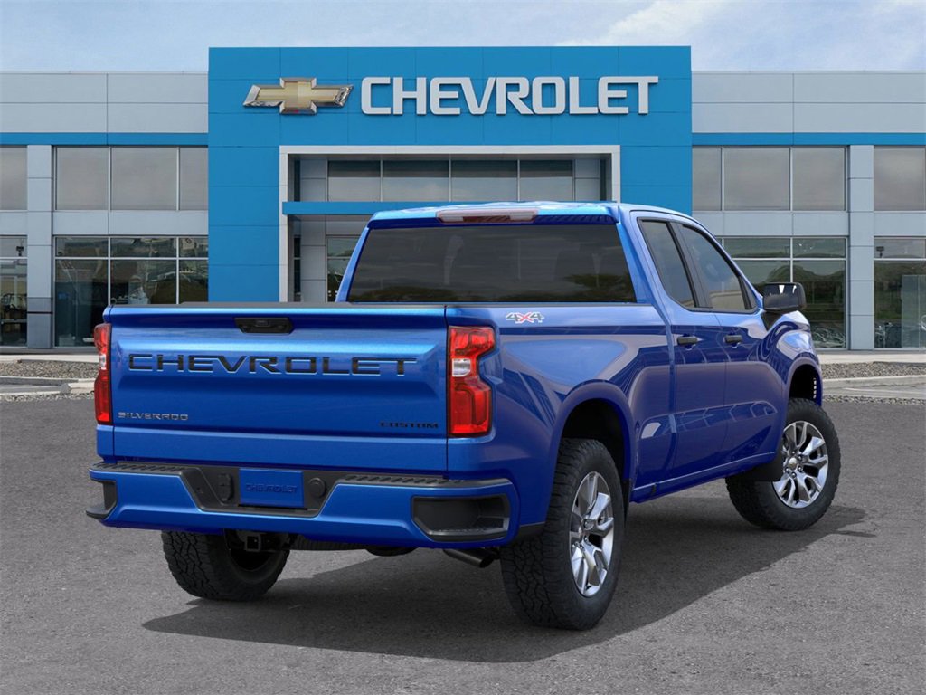 2026 Chevrolet Silverado 1500 Custom photo 4