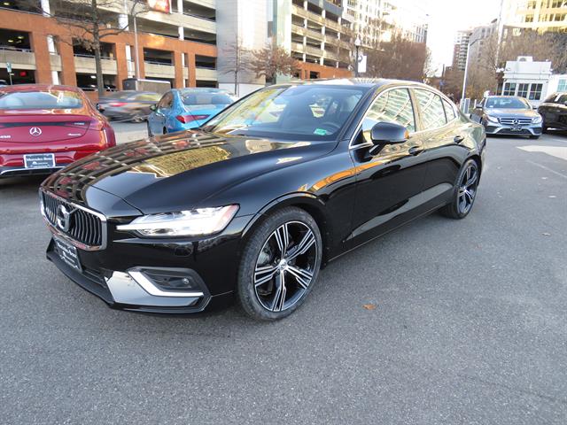 2020 Volvo S60 Inscription's photo