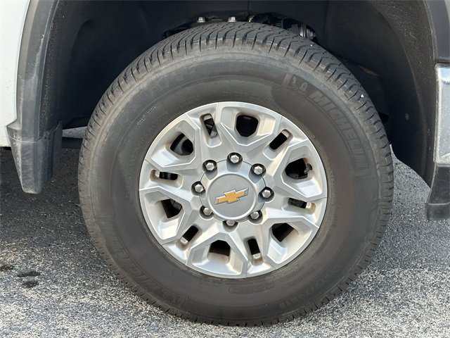 2024 Chevrolet Silverado 2500HD LT photo 4