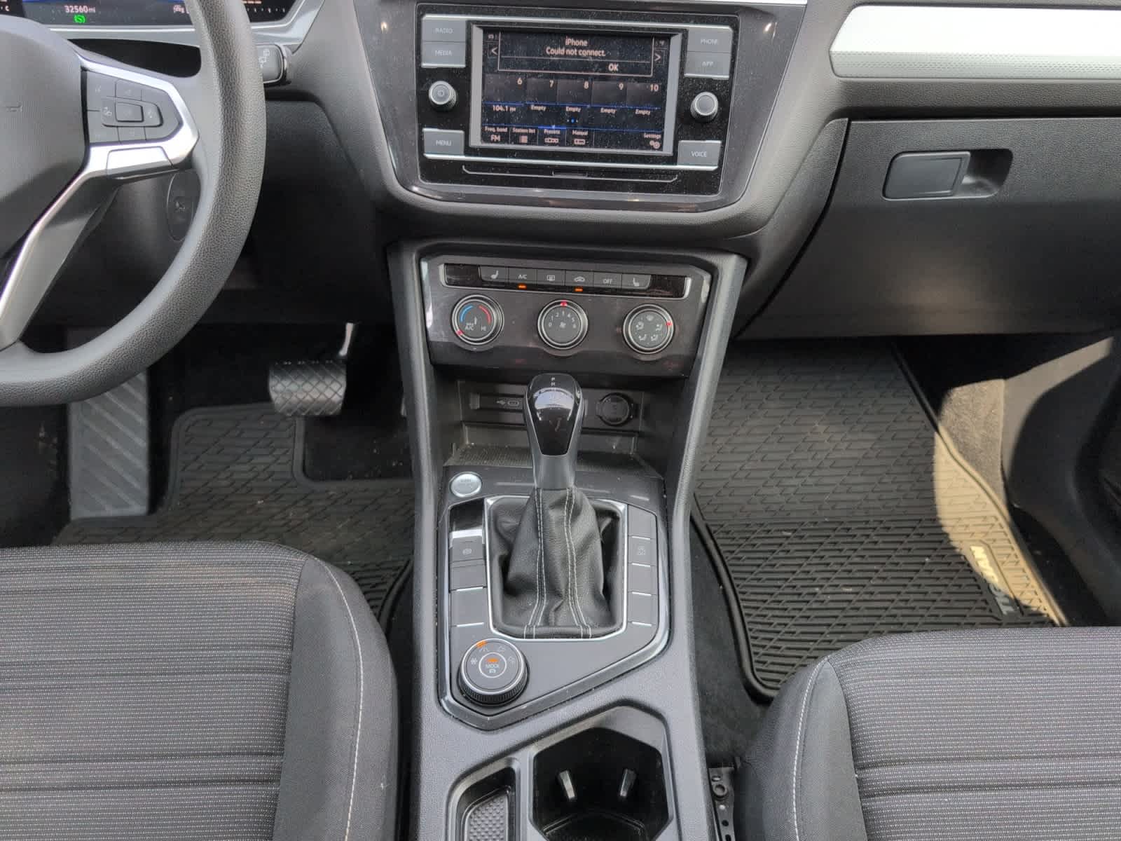 2022 Volkswagen Tiguan S photo 15