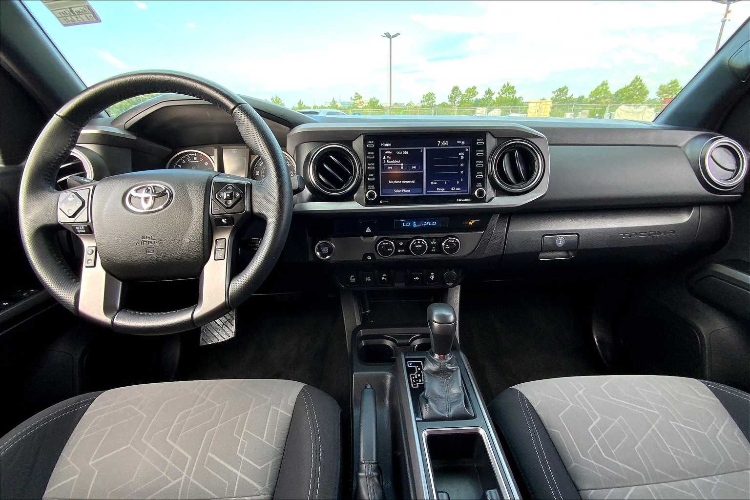 2023 Toyota Tacoma TRD Sport V6 photo 14