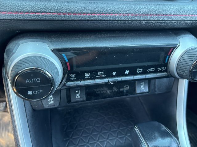 2021 Toyota RAV4 Prime XLE Premium photo 8
