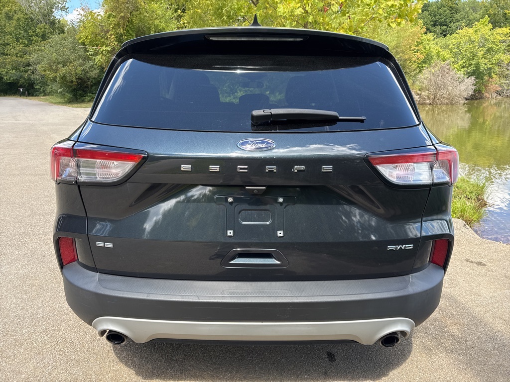2022 Ford Escape SE photo 4