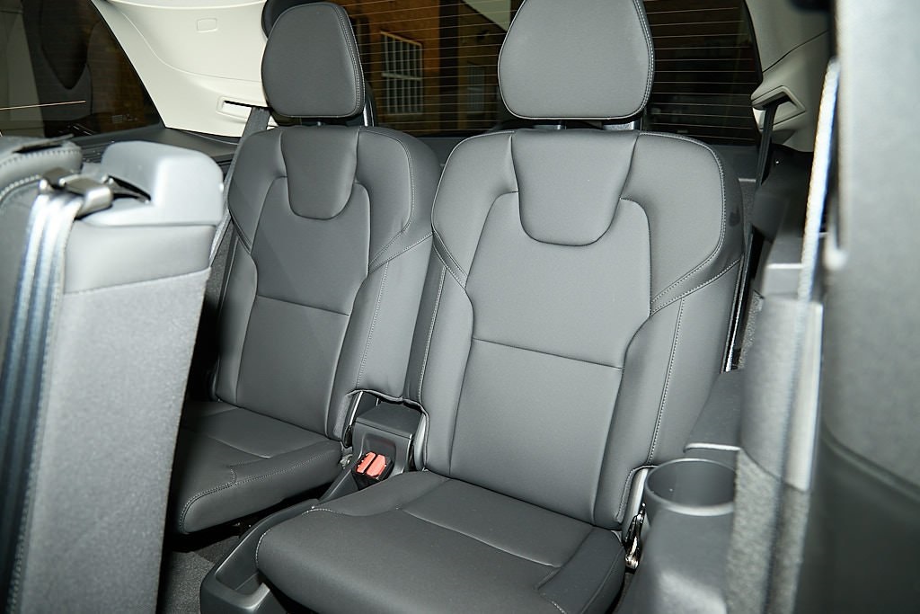 2025 VOLVO XC90 - Image 20