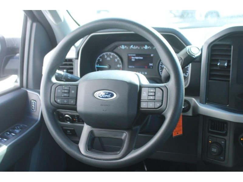 2023 Ford F-150 XLT photo 14