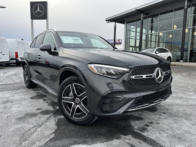 2026 Mercedes-Benz GLC Base's photo