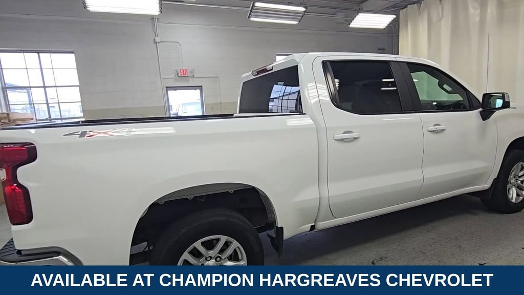 2022 Chevrolet Silverado 1500 LT photo 9