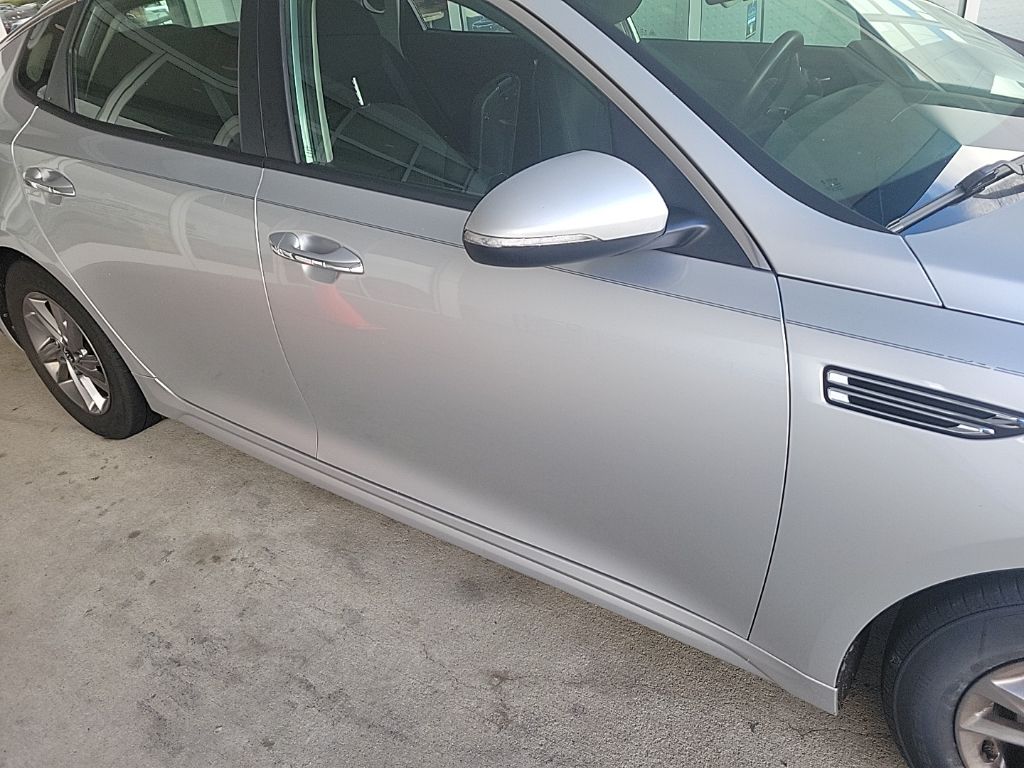 2019 Kia Optima LX photo 6