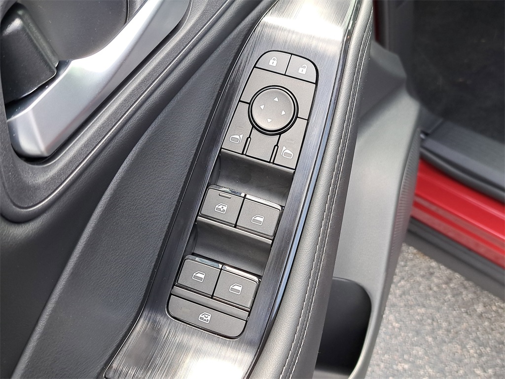 2026 Nissan Rogue SV photo 23