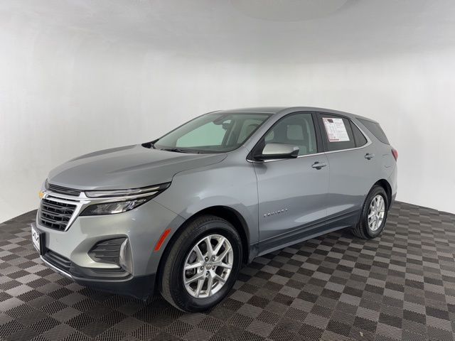 2024 Chevrolet Equinox LT photo 3