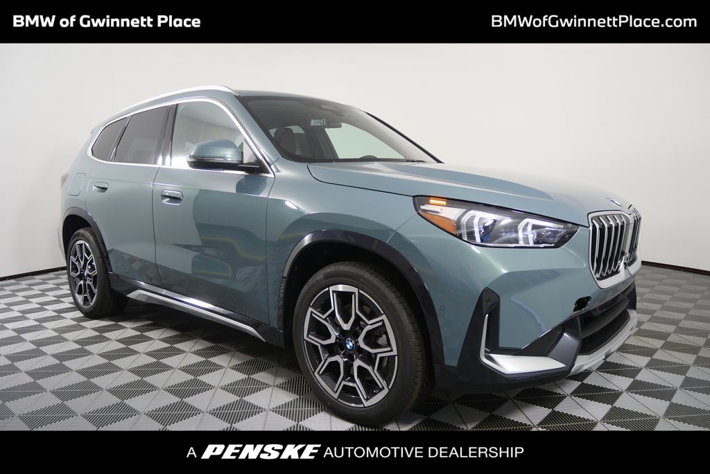 2026 BMW X1 28i's photo