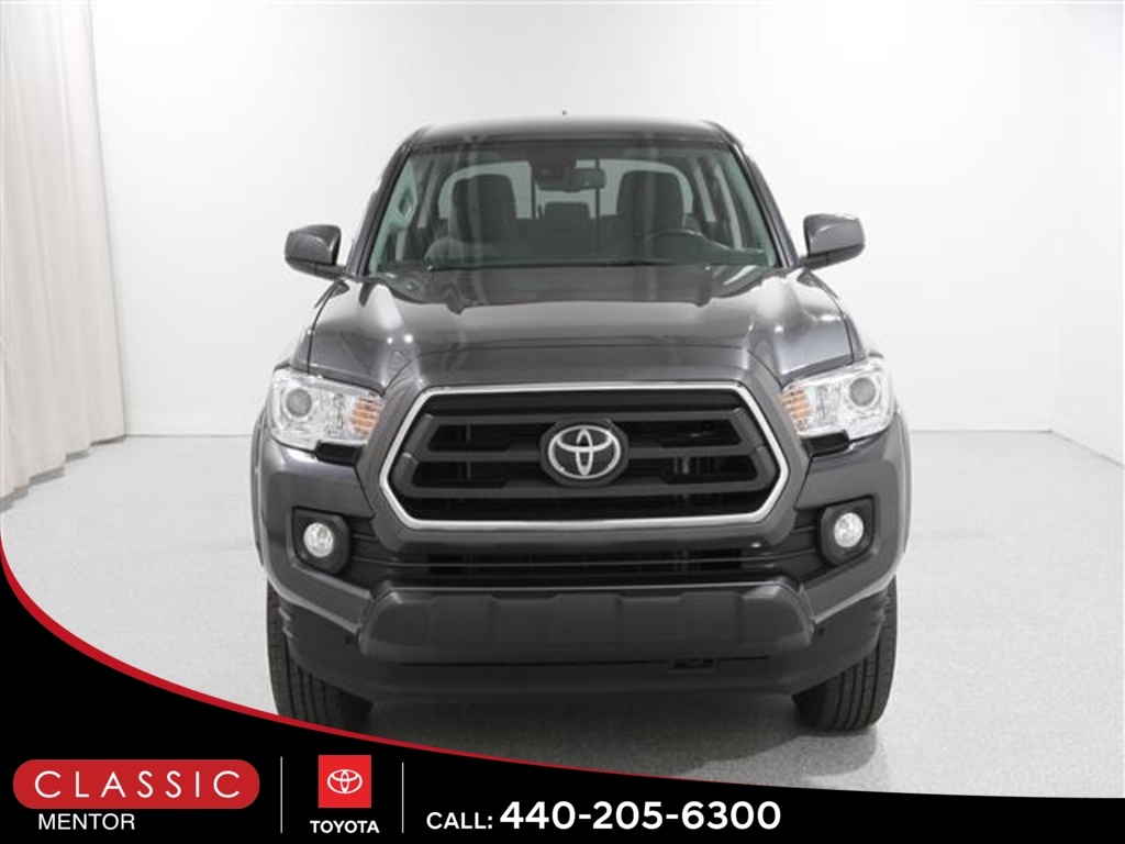 2022 Toyota Tacoma SR5 V6 photo 2