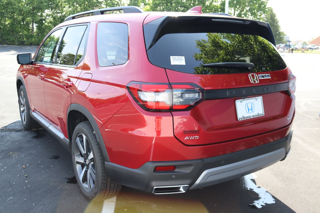 2025 Honda Pilot Touring photo 3