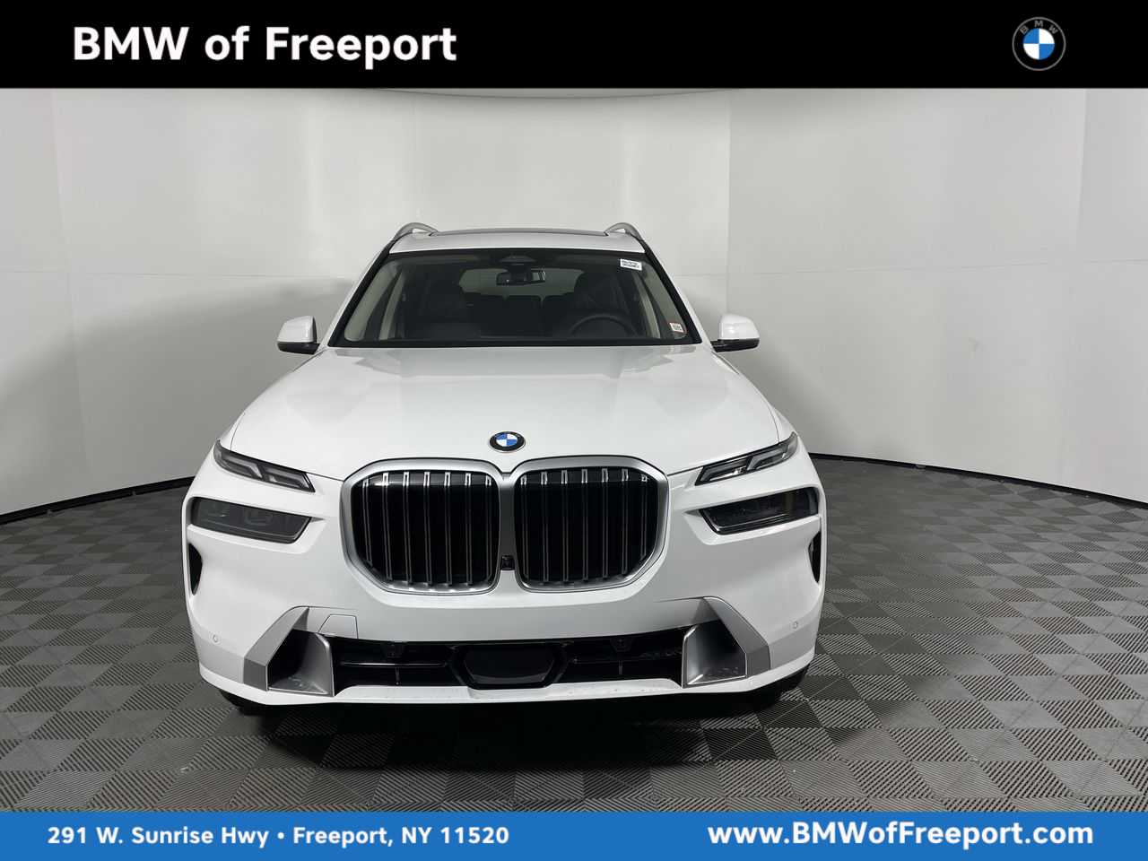 2024 BMW X7 40i's photo