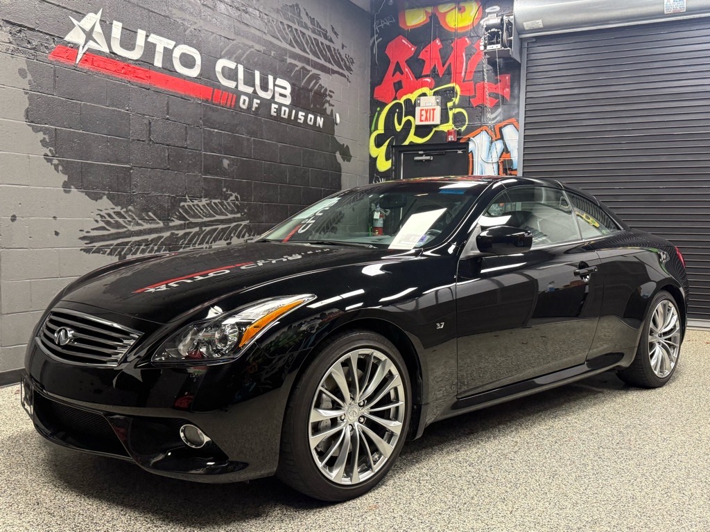 2015 Infiniti Q60 Premium photo 3