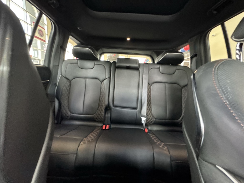 2025 Jeep Grand Cherokee Summit photo 13
