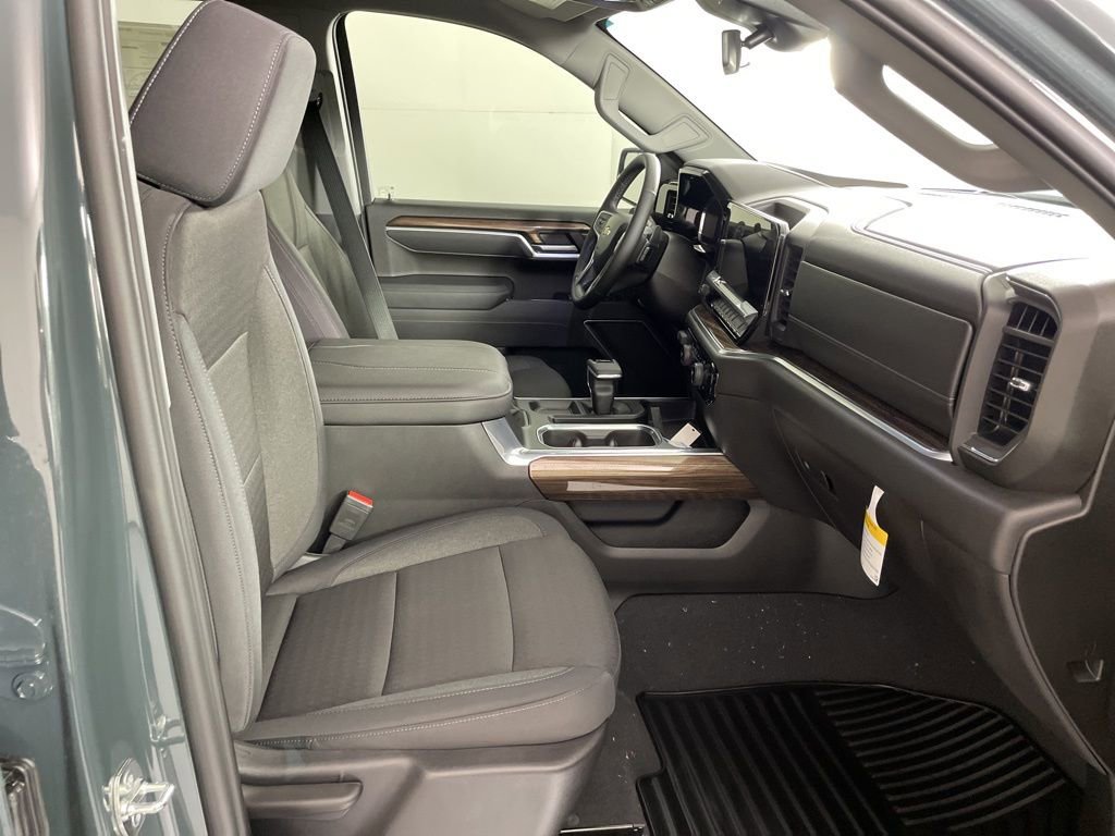 2026 Chevrolet Silverado 1500 photo 44