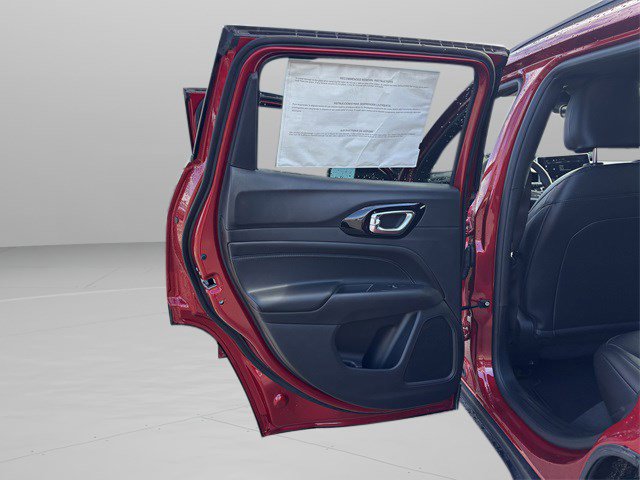 2026 Jeep Compass Latitude photo 10