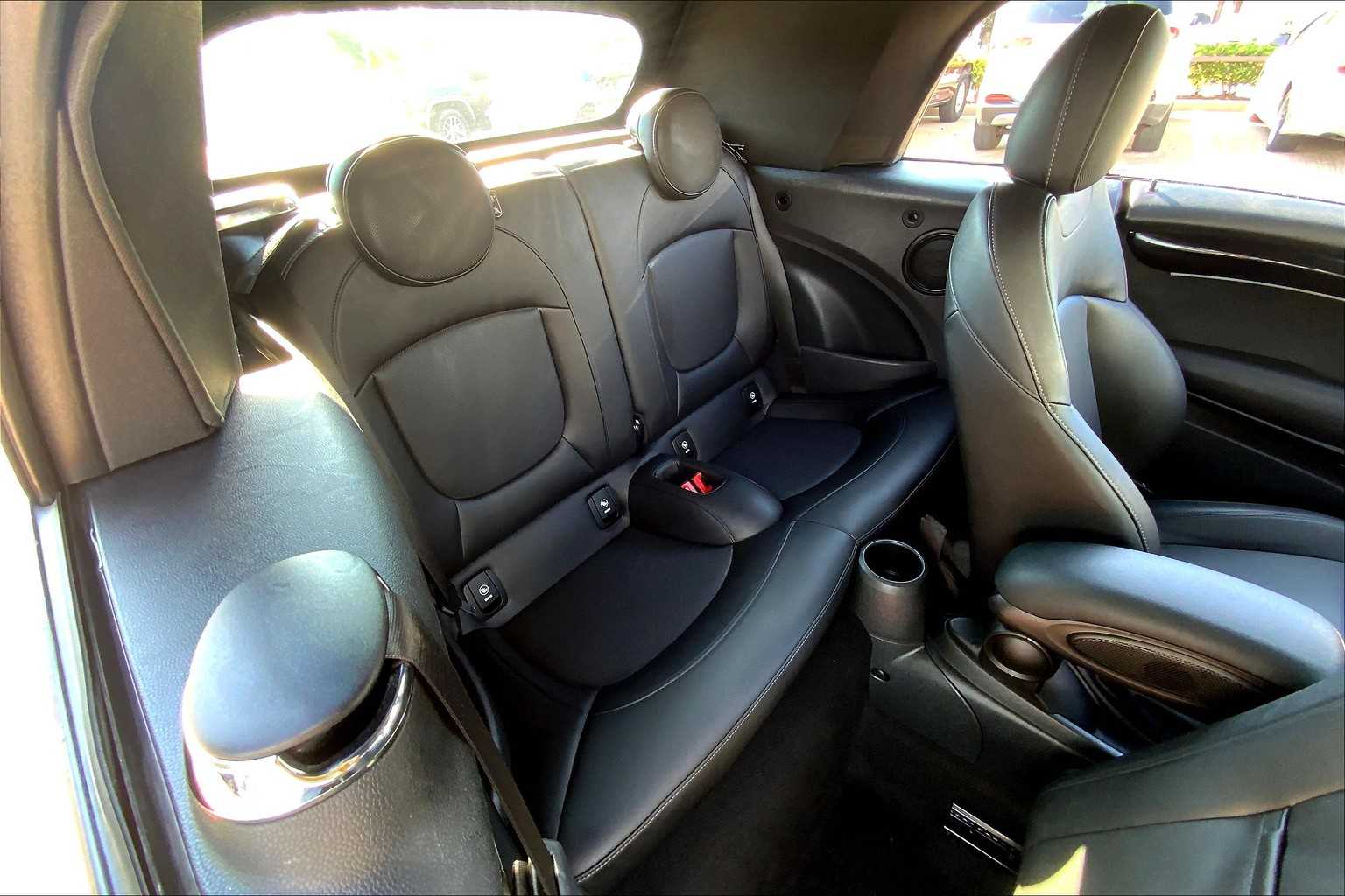 2024 Mini Cooper Convertible S photo 17