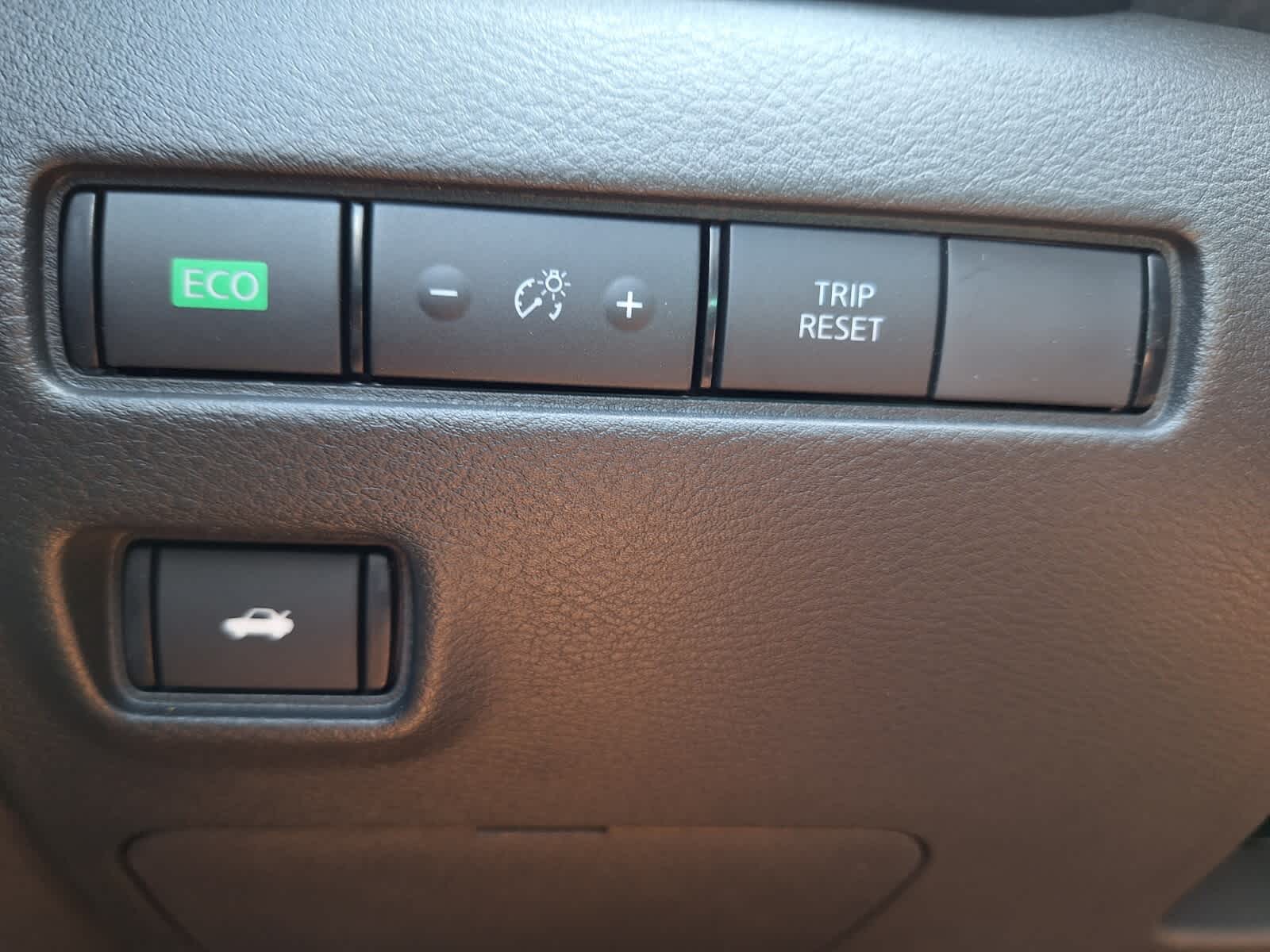 2025 Nissan Sentra SV photo 12