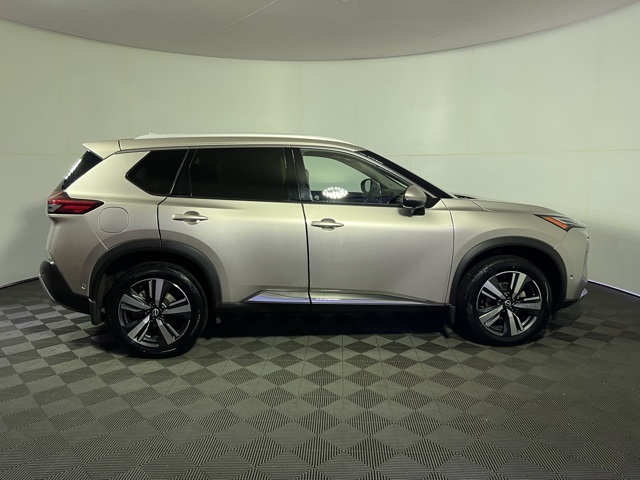 2023 Nissan Rogue Platinum photo 8