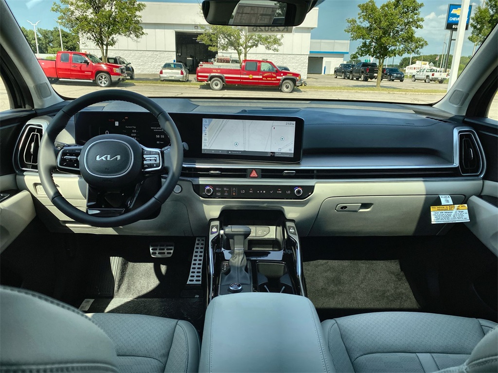 2025 Kia Sorento SX photo 7