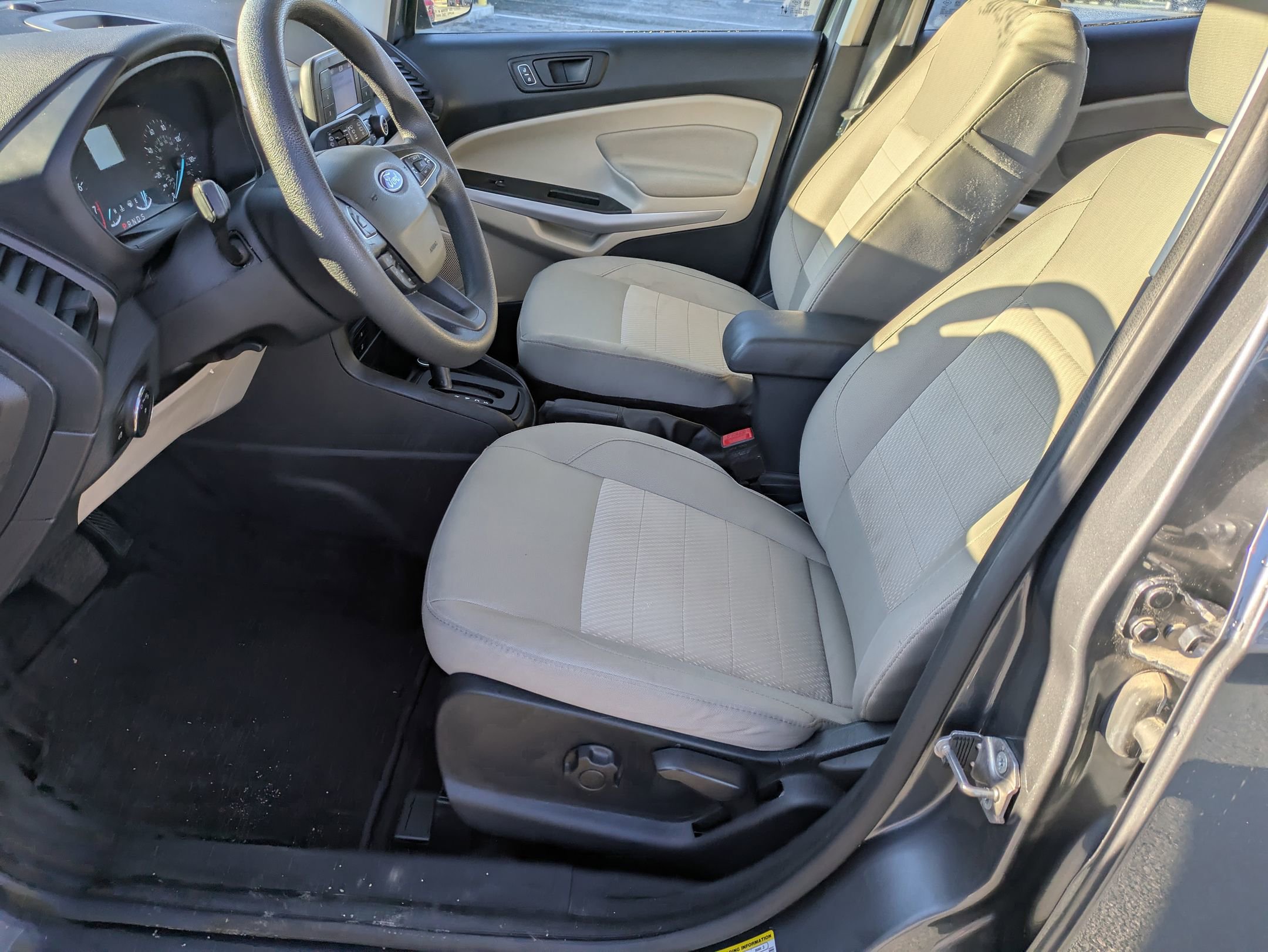 2021 Ford EcoSport S photo 10