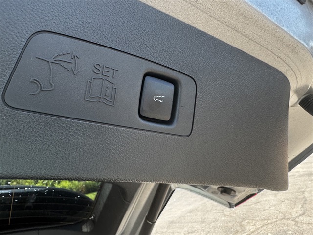 2022 Lincoln Corsair Standard photo 15