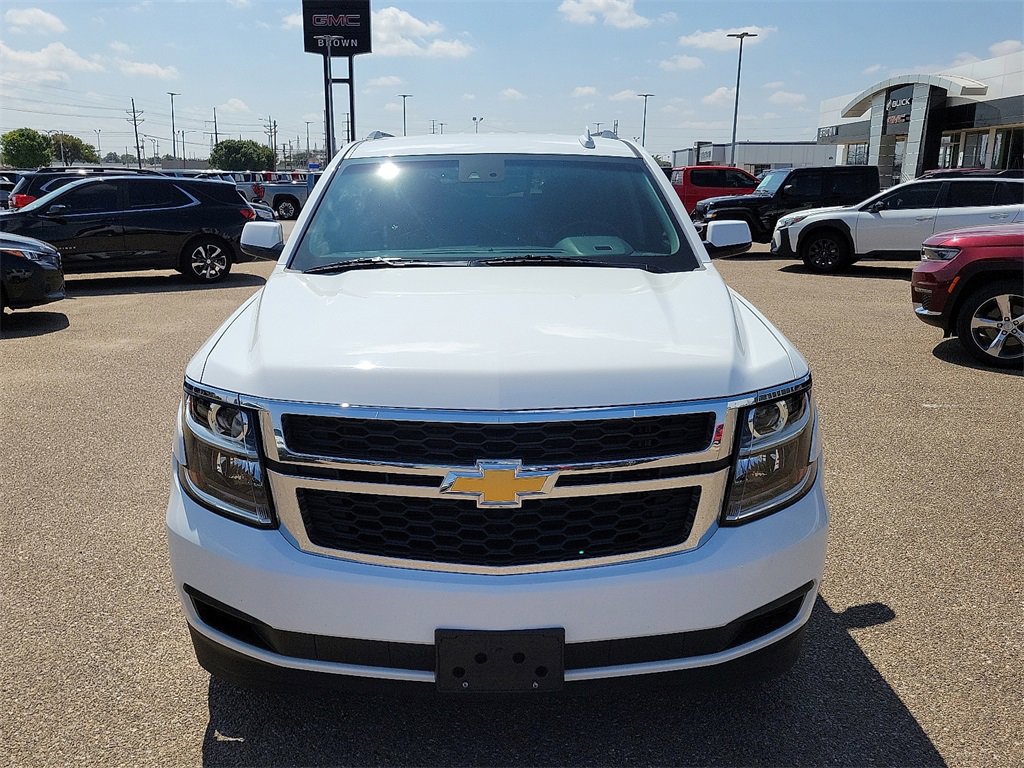 2017 Chevrolet Tahoe LT photo 3