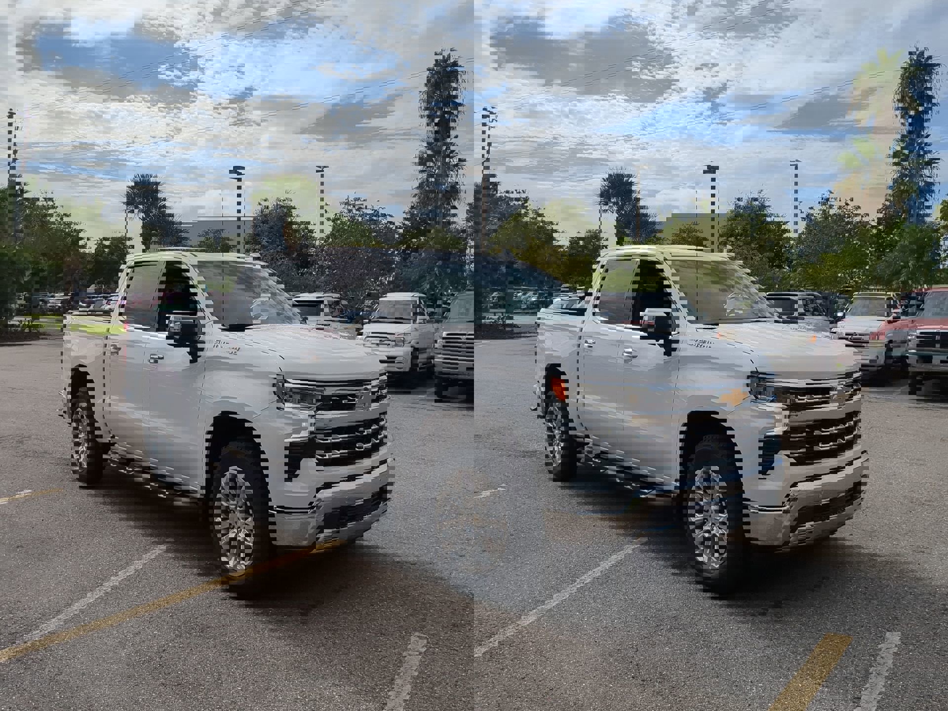 2024 Chevrolet Silverado 1500 LTZ photo 2
