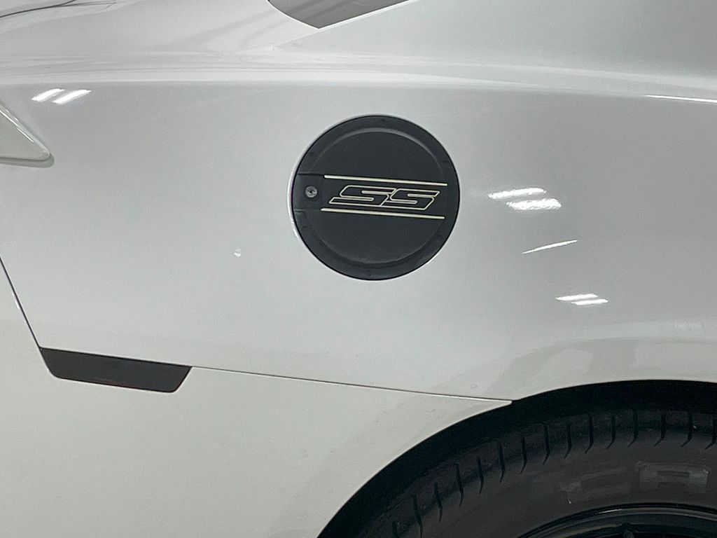 2012 Chevrolet Camaro SS photo 33