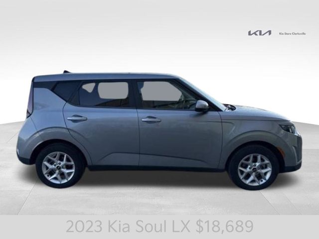 2023 Kia Soul LX photo 7