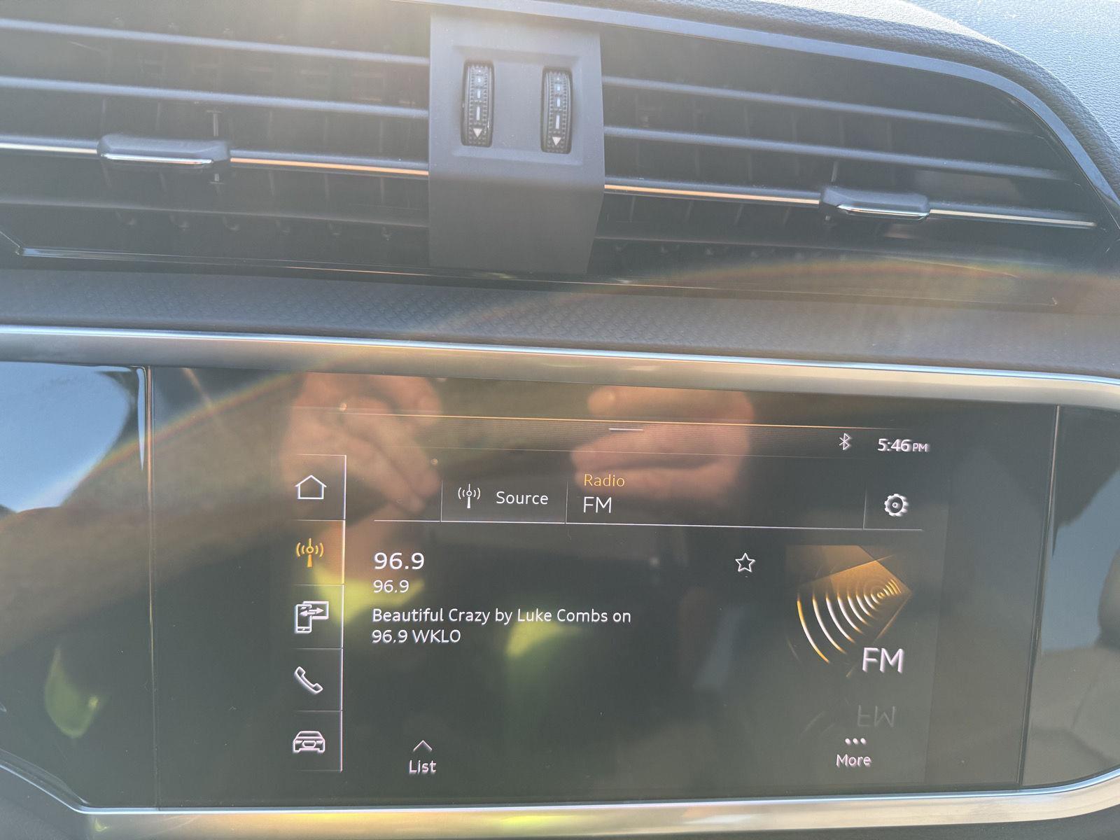 2021 Audi Q3 S line Premium photo 12