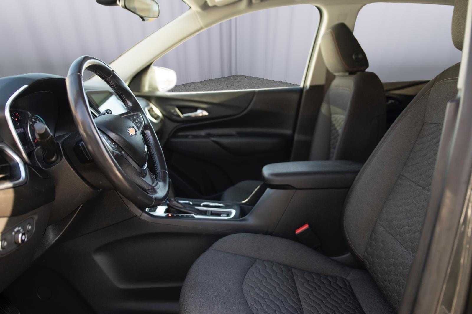 Used 2020 Chevrolet Equinox LT with VIN 3GNAXUEV8LS619980 for sale in Vernon, CT