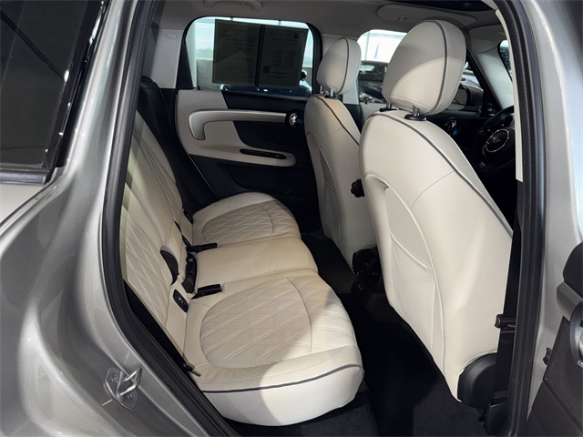 2024 Mini Cooper Signature photo 9