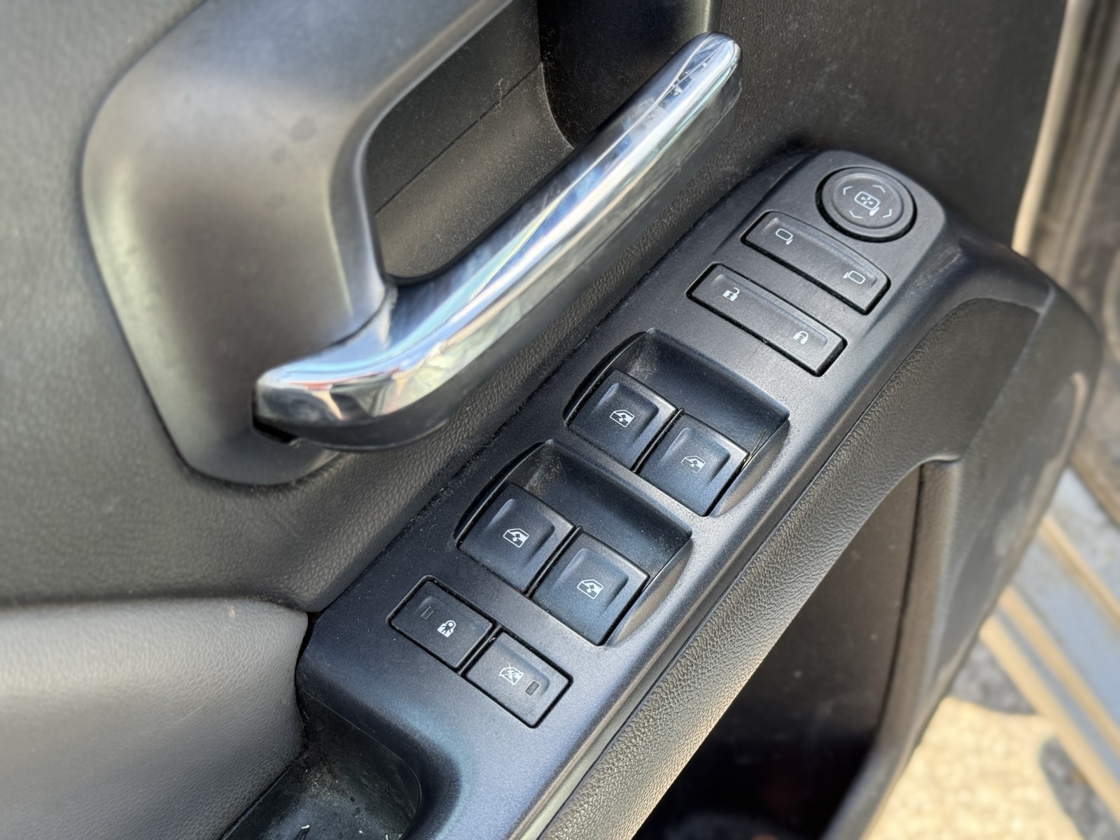 2015 Chevrolet Silverado 1500 LS photo 12